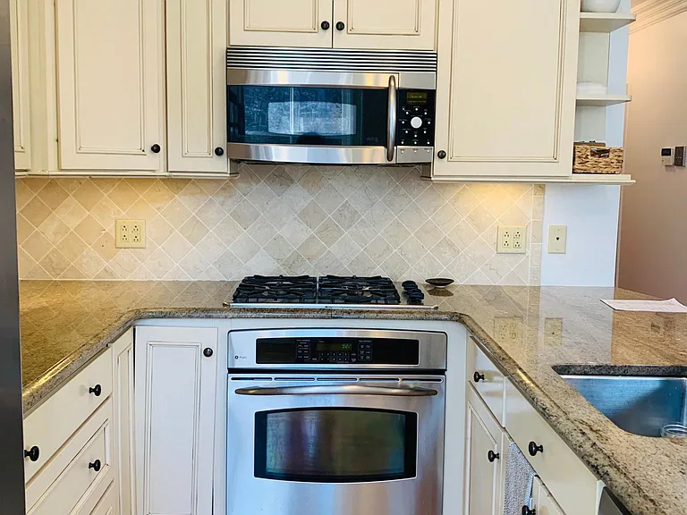 299 Marlborough St #3 — Photo 6