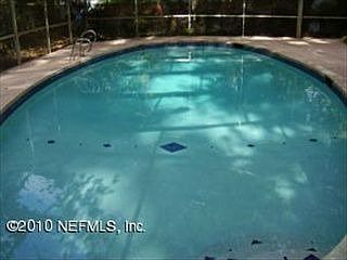 2nd image of 10516 Lakeview Rd E