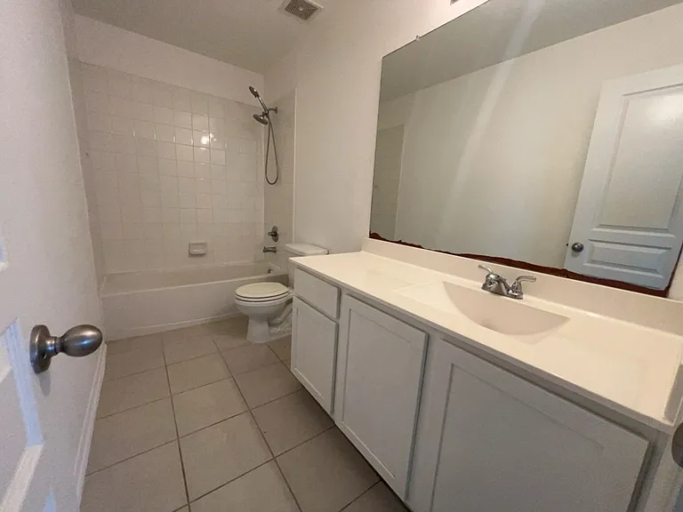 3238 Elisa Springs Ln — Photo 17