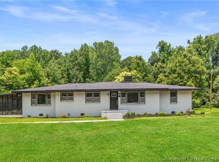 1229 Middle Rd, Eastover, NC 28312