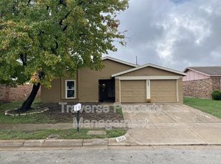 5620 Norris St, Fort Worth, TX 76119