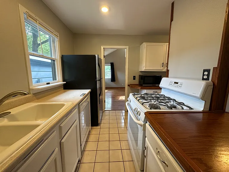 37 S Heather Dr — Photo 7