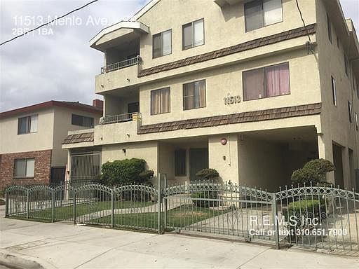 1st image of 11513 Menlo Ave APT 6