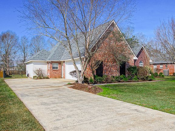 3rd image of 8584 Wyeth Dr