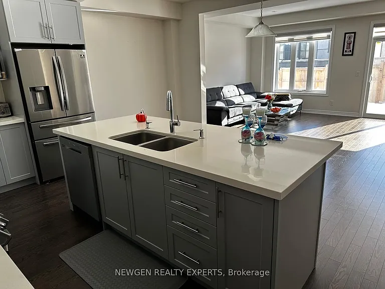 17 Stonehill Ave — Photo 14