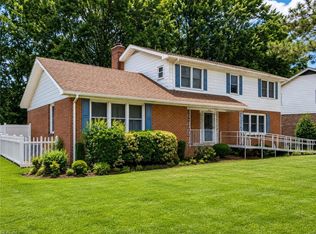 316 Tudor Pl, Chesapeake, VA 23325