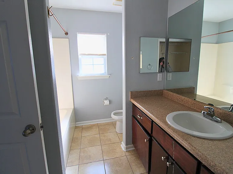 60 Susquehanna Trl — Photo 11