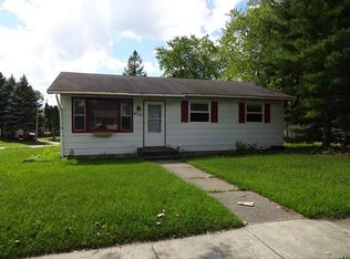 4704 Bunker Hill Rd, Loves Park, IL 61111