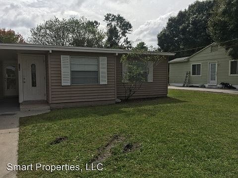 1st image of 118 NW 10th Dr