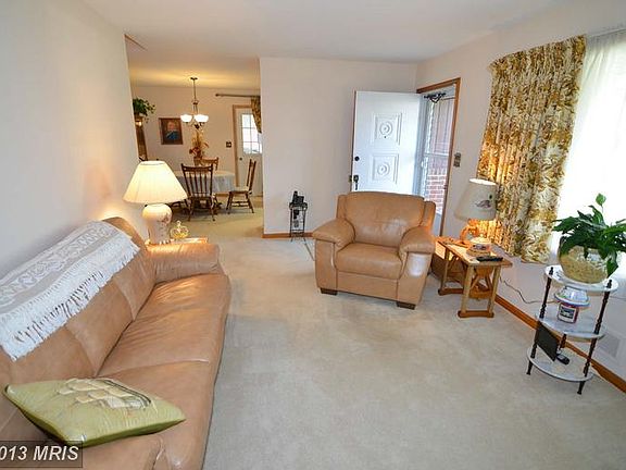 3rd image of 113 Olen Dr