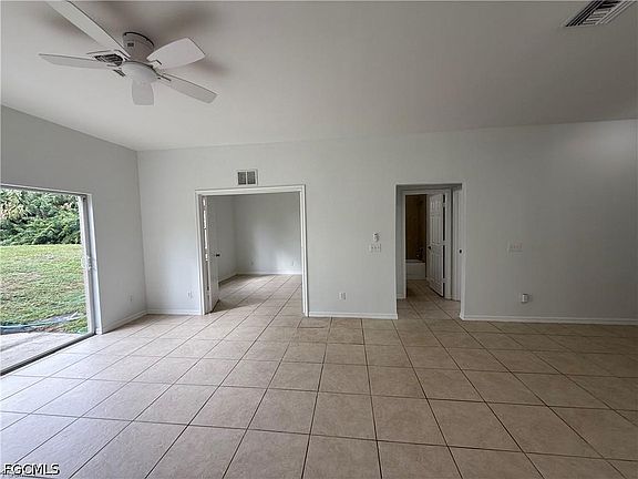 3rd image of 3969 Sunset Rd