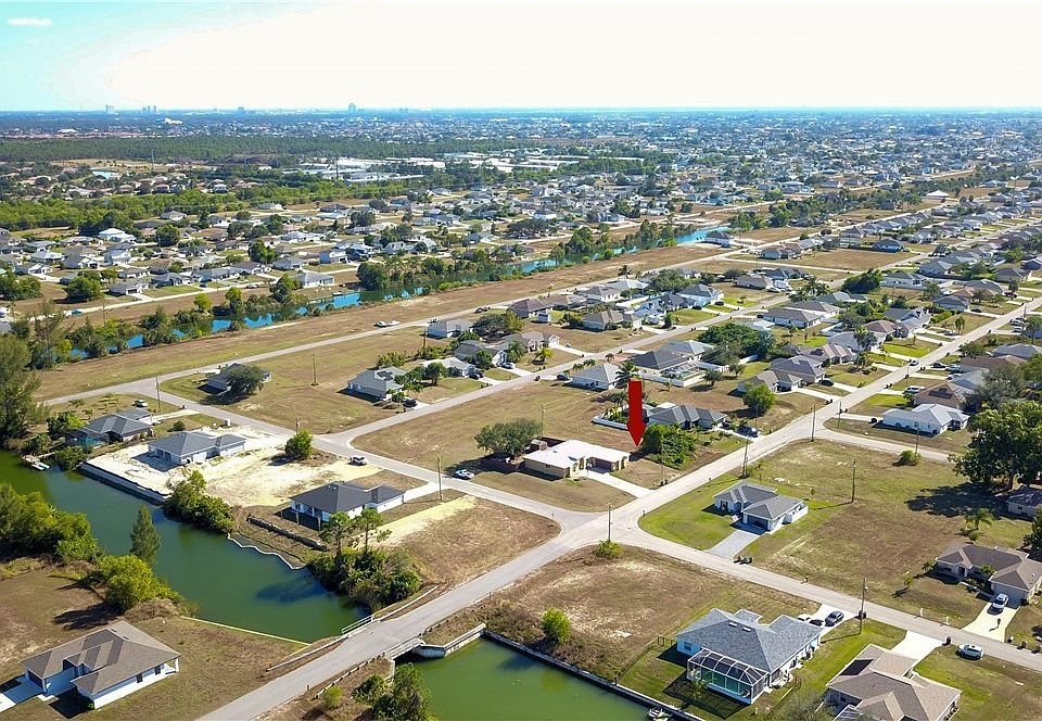 1st image of 3021 NE 4th Pl