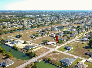 3021 NE 4th Pl, Cape Coral, FL 33909