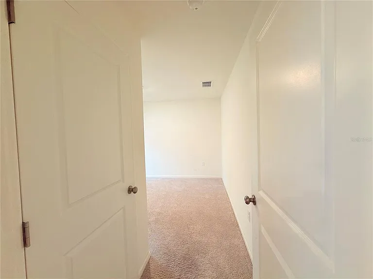 733 James Ct — Photo 10