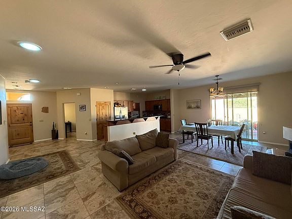 4th image of 140 N Westview Dr