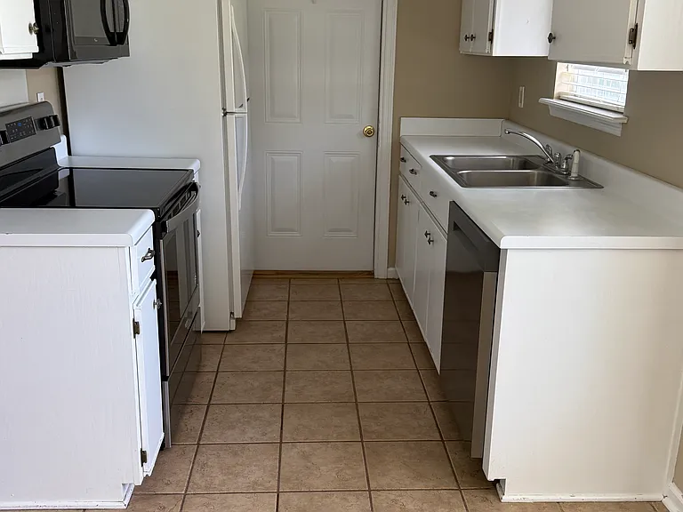 113 Riverview Ln — Photo 14