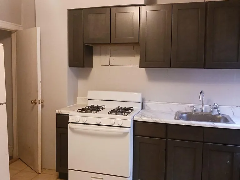 233 Hills Pl — Photo 21