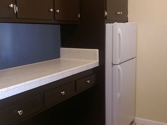 2nd image of 1920 N Marianna Ave APT 212
