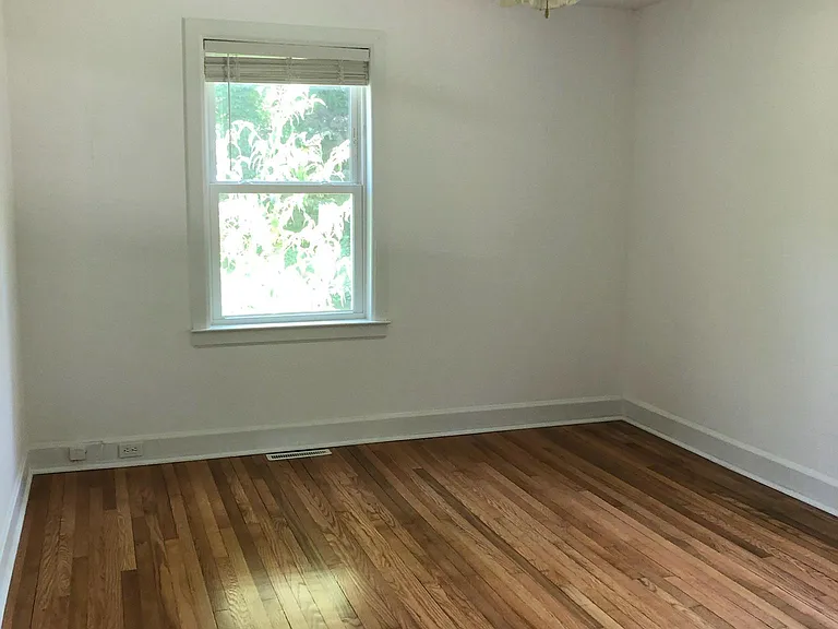 5480 Shallowford Rd — Photo 10