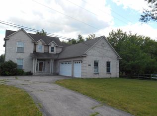 42215 Palmer Rd, Canton, MI 48188