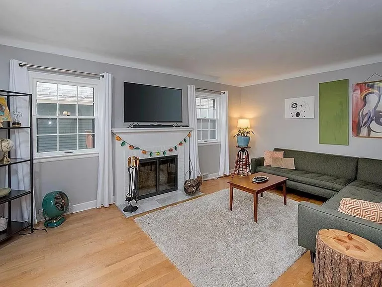 1290 Watson Ave — Photo 3