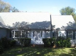 125 Shell Ln, Cotuit, MA 02635