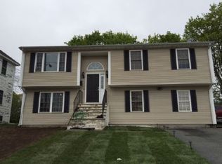105 Carlton St, Cranston, RI 02910
