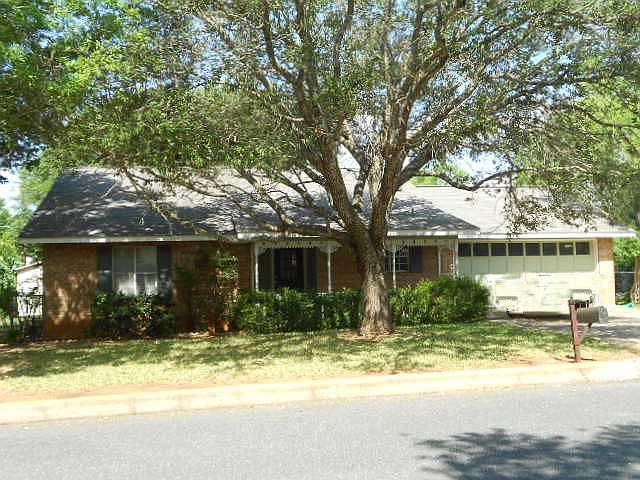 1st image of 107 Crestwood Dr