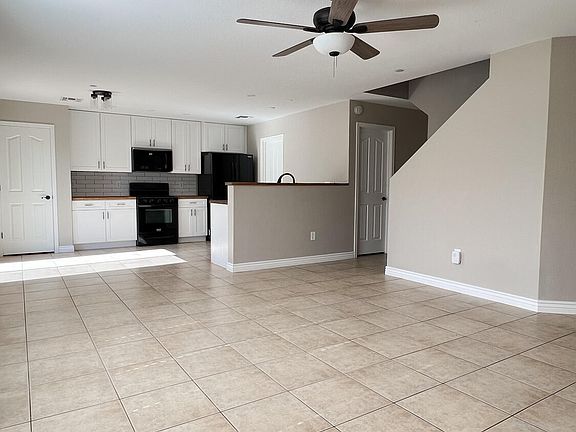4th image of 3295 W Placita De La Tularosa