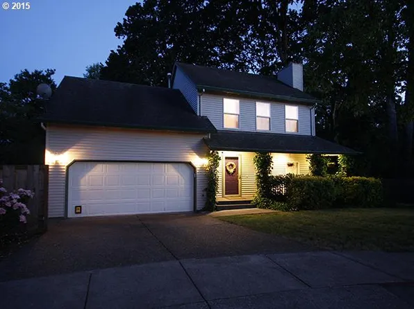404 Brandon Dr, Newberg, OR 97132