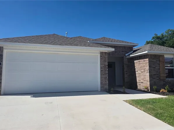 705 Picard Ave, Lowell, AR 72745