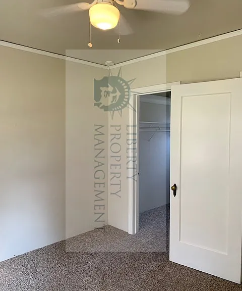 317 W Locust St — Photo 9