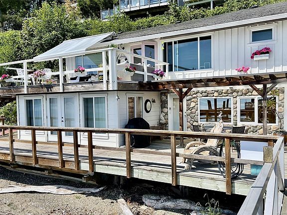 4th image of 1723 Sandy Beach Rd #12