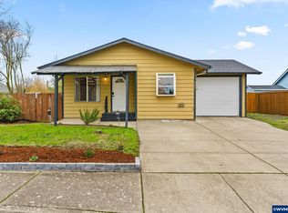 955 Territorial St, Harrisburg, OR 97446