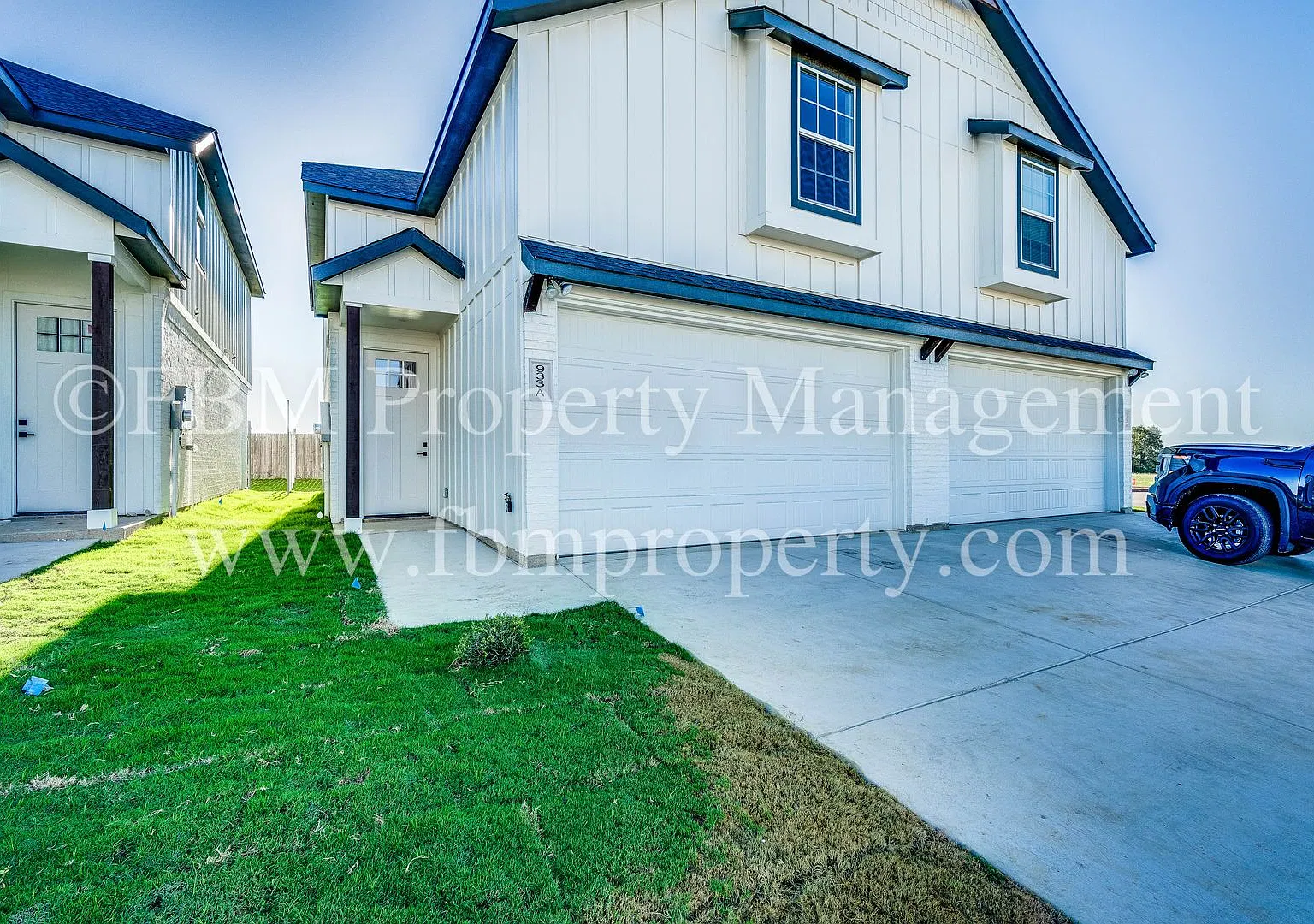 916 Cooksey Ct, Unit B - 3 Bedroom, 2.5 Bathroom Two-Story Home in Grandview, TX! — Photo 1