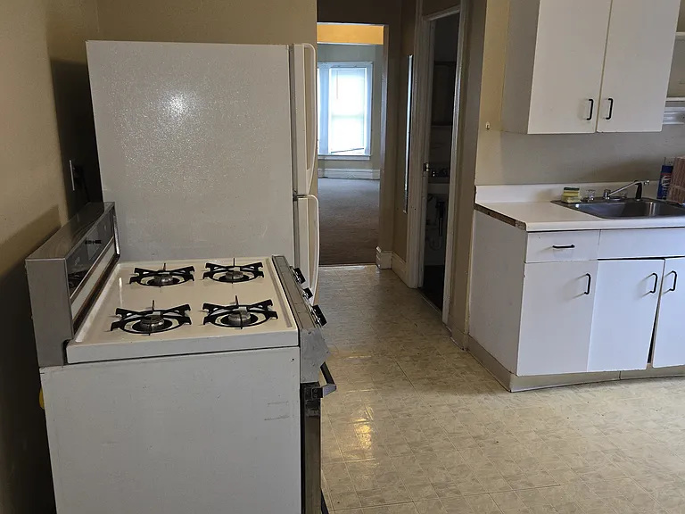 150 Forest Ave — Photo 6
