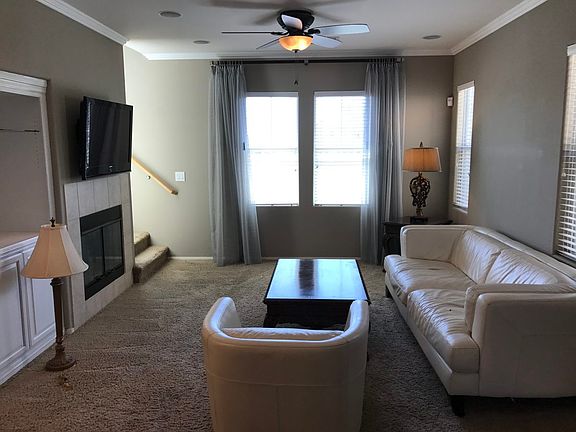3rd image of 10868 Holmfield St