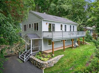 49 Oak Ridge Dr, Putnam Valley, NY 10579
