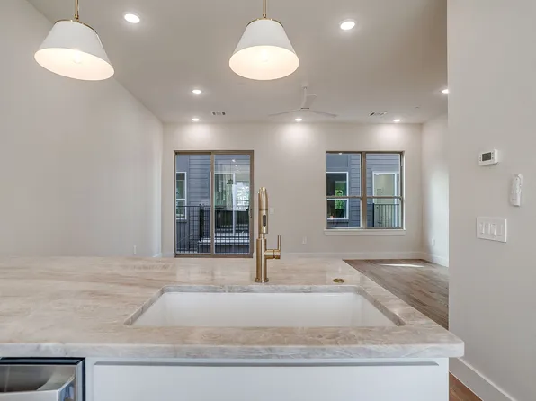 300 Foch St, Fort Worth, TX