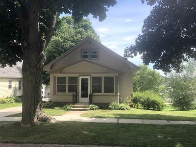 308 Oak St, Decorah, IA, 52101
