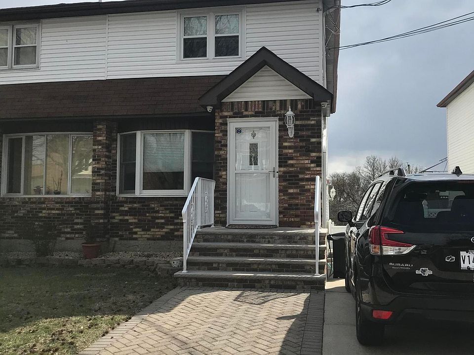 1st image of 822 Stafford Ave