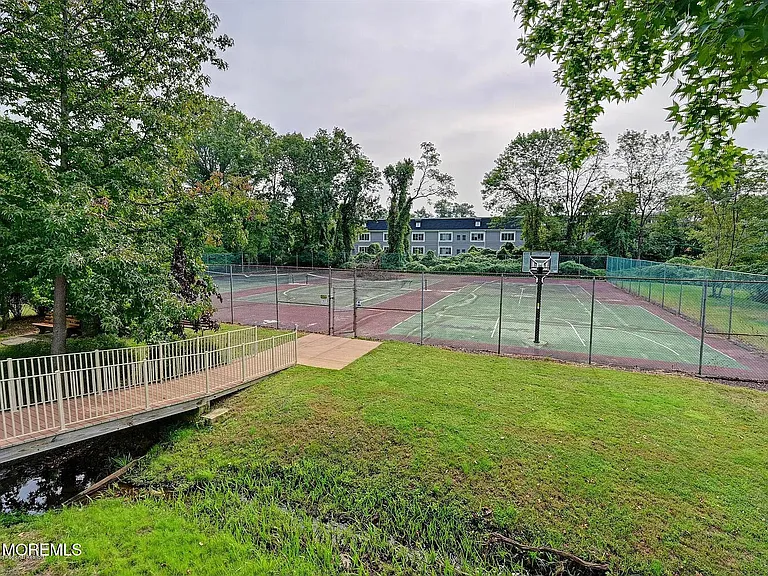 13 Helene Ct — Photo 19