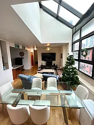 Rented by MOTION New York