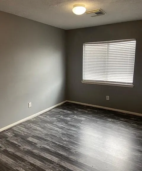 7903 Dairy View Ln — Photo 8