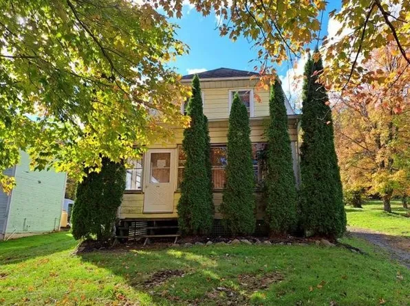 1796 Harbor Edinburg Rd, Edinburg, PA 16116