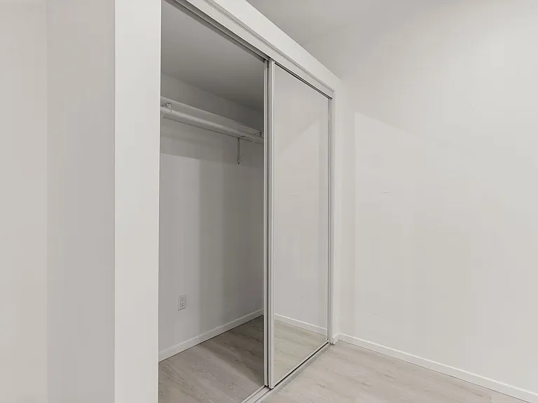 Beautiful 1 Bed 1 Bath — Photo 7