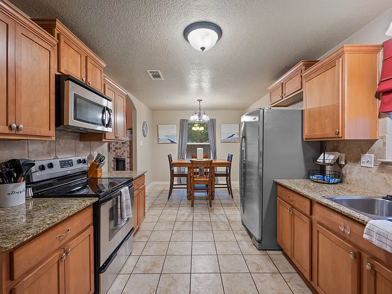 3805 Republic Of Texas Dr — Photo 27