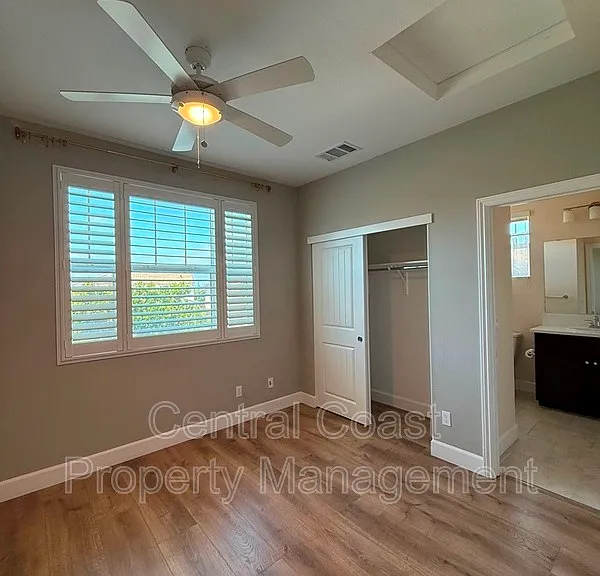 490 Palisade Dr — Photo 16