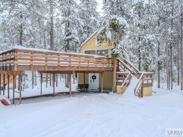 4214 Old Highway 191, Island Park, ID 83429