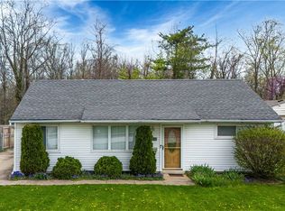 38355 Laura Dr, Eastlake, OH 44095